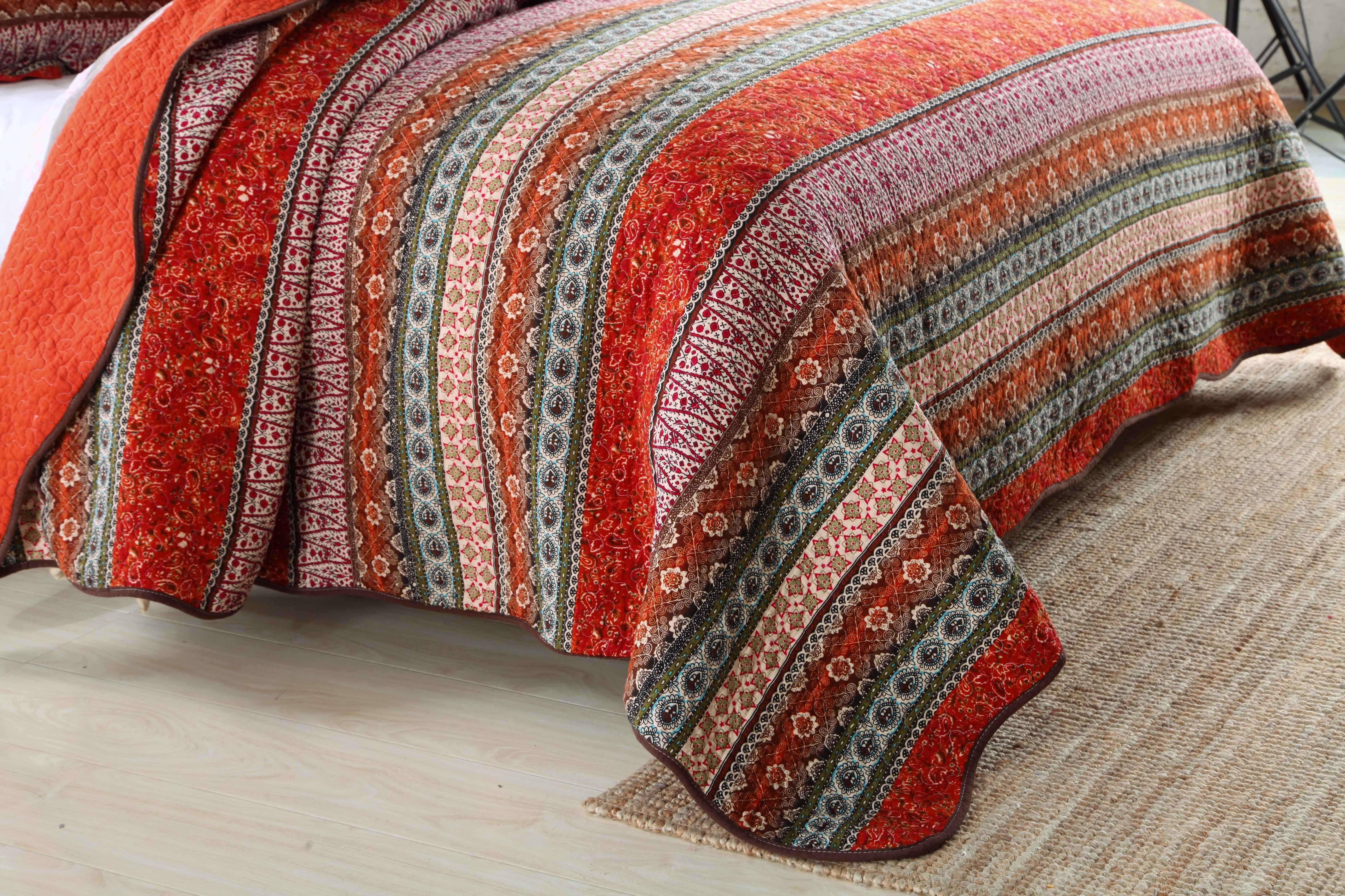 1pc Bohemian Red 100% Cotton Quilted Bedspread - Double-Sided Luxurious Floral Patchwork Design, Soft & Breathable All-Season Bed Cover for Couples, No Pillowcases Included