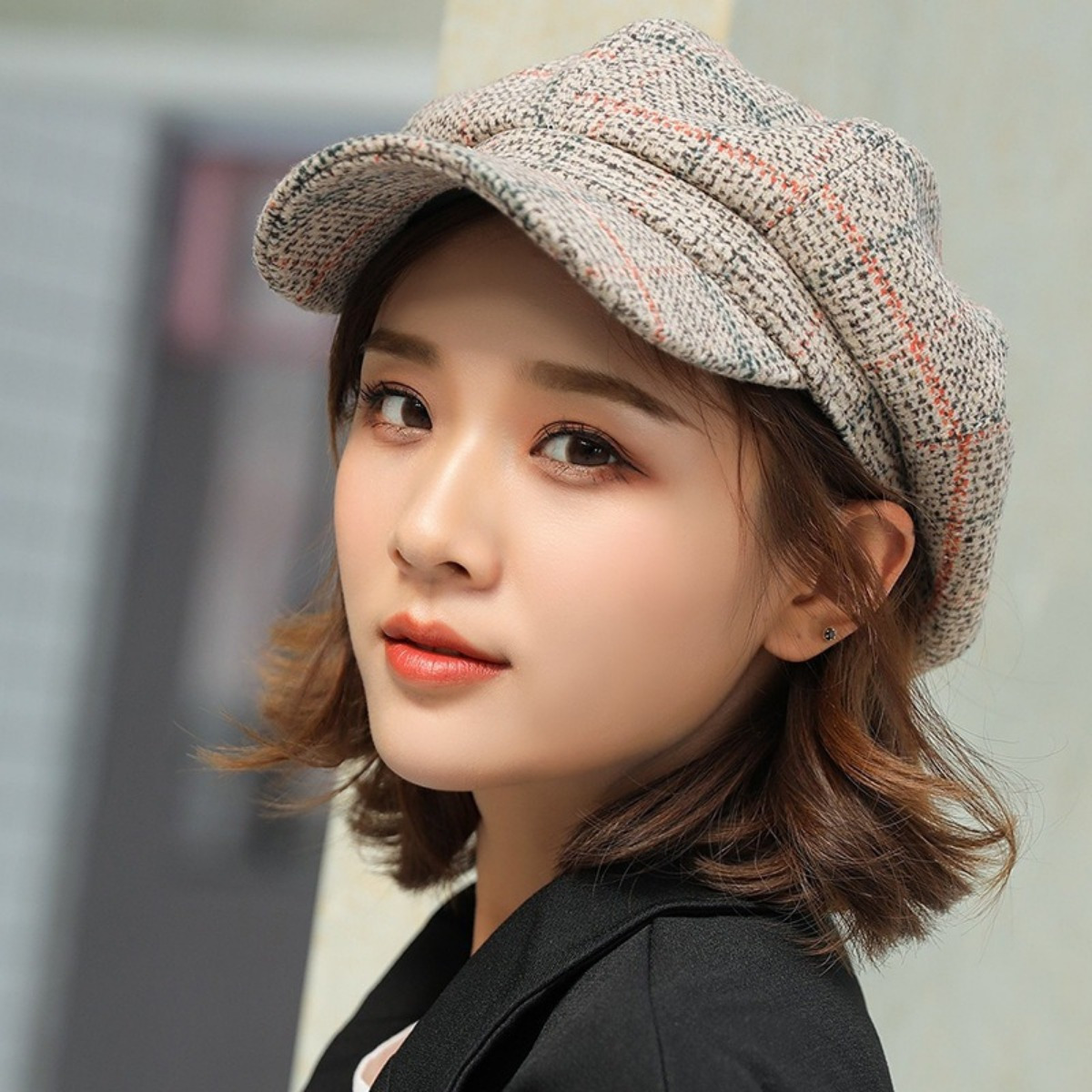1pc Women'S Classic Plaid Beret Cap - Polyester Newsboy Hat with Sun Protection, Elegant British Style, Lightweight Weave, Inelastic Fit, Hand Washable - Vintage Octagonal Headwear